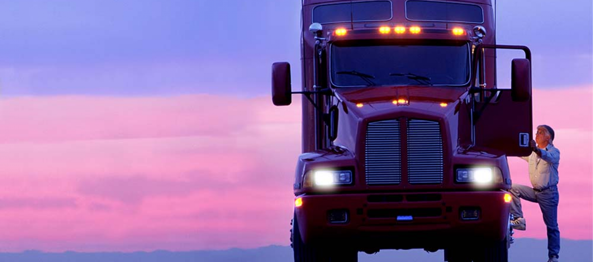 Things You Should Look for in a Trucking Company 