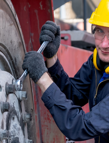 Logisticize LTD Empowering CDL Drivers for Success